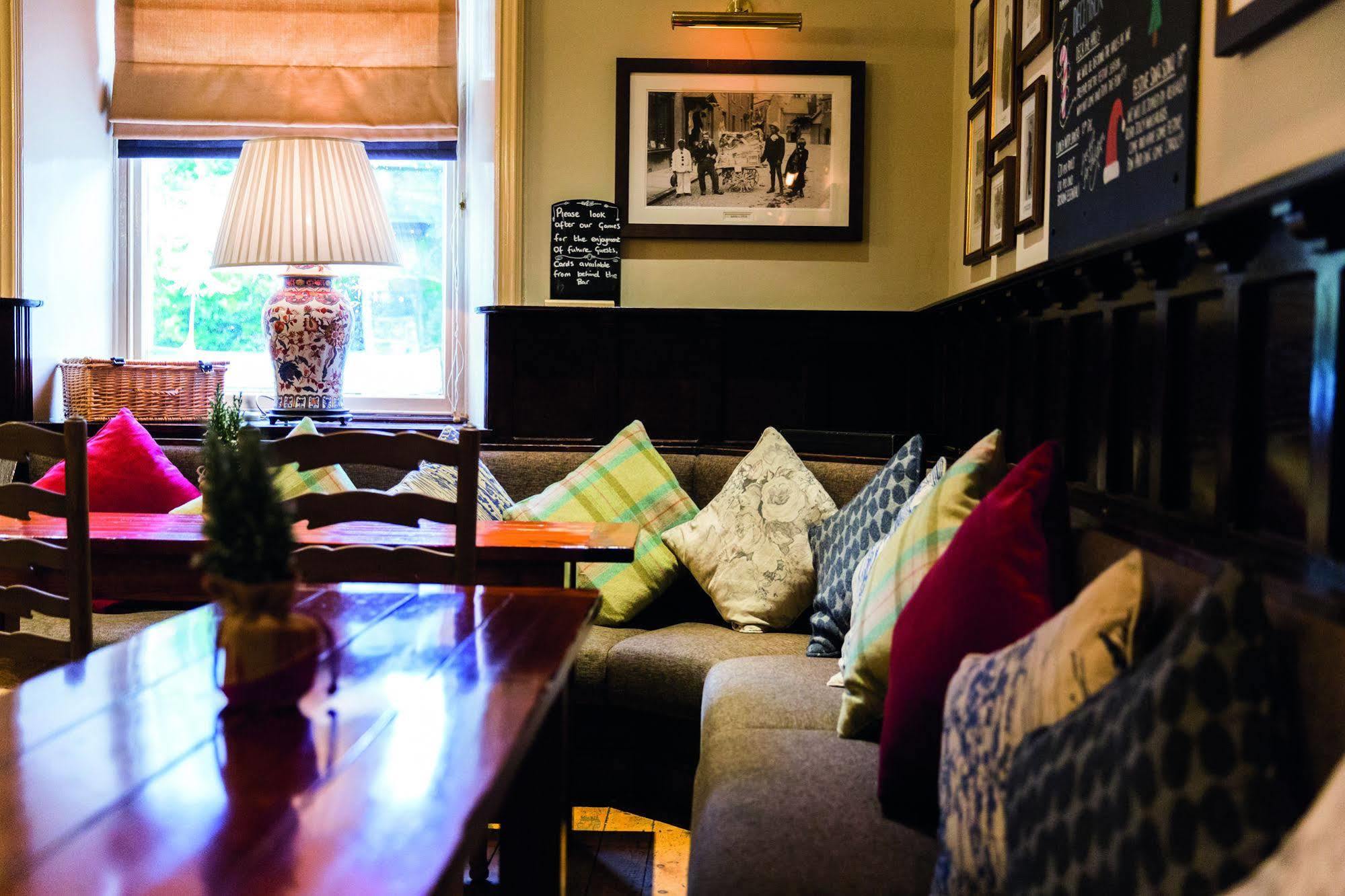 Hotel The Golden Lion At Settle Exteriér fotografie